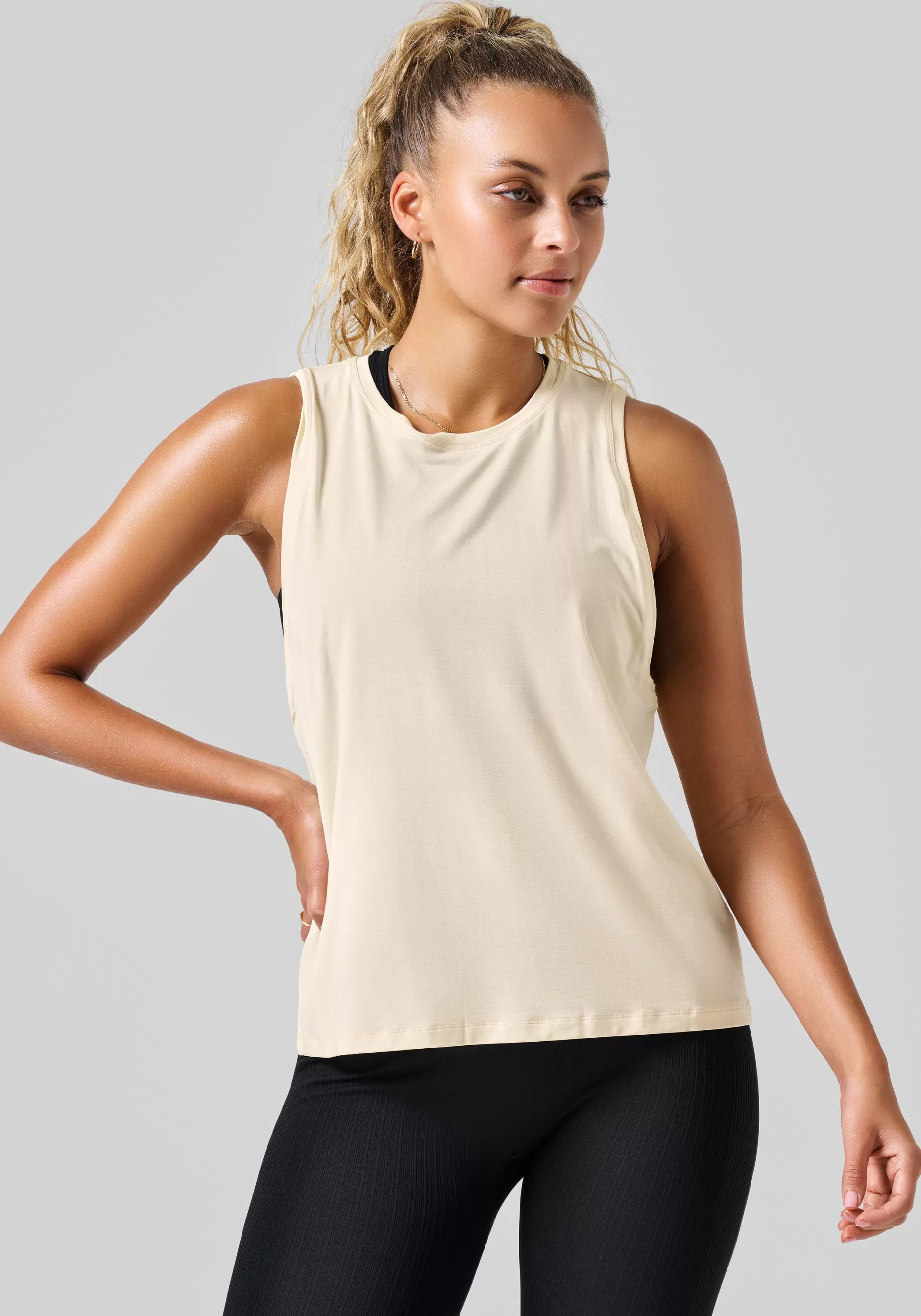 Online Casall Delight Studio Tank - Milky Vanilla