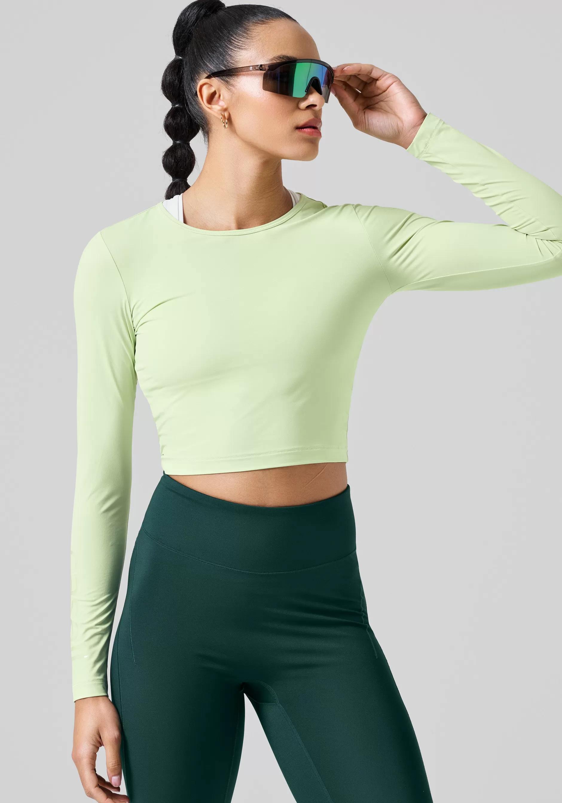 Online Casall Graphic Crop Long Sleeve - Cool Matcha