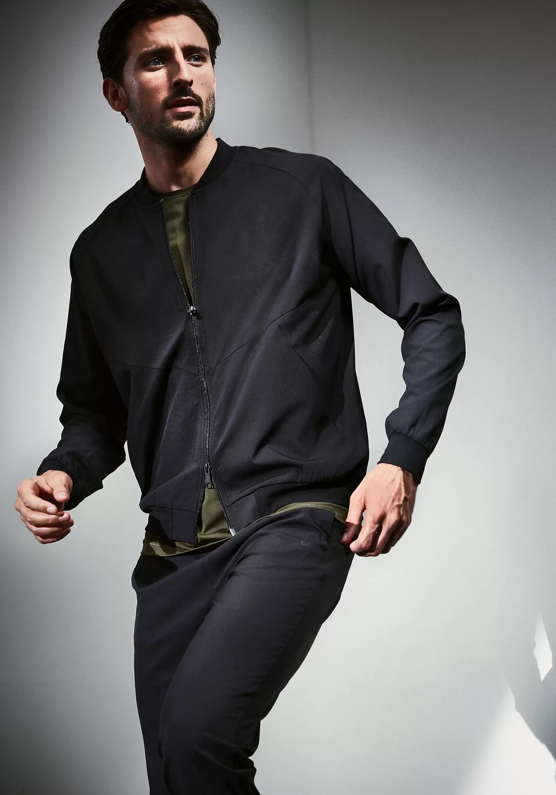 Cheap Casall M Slim Woven Pants - Black