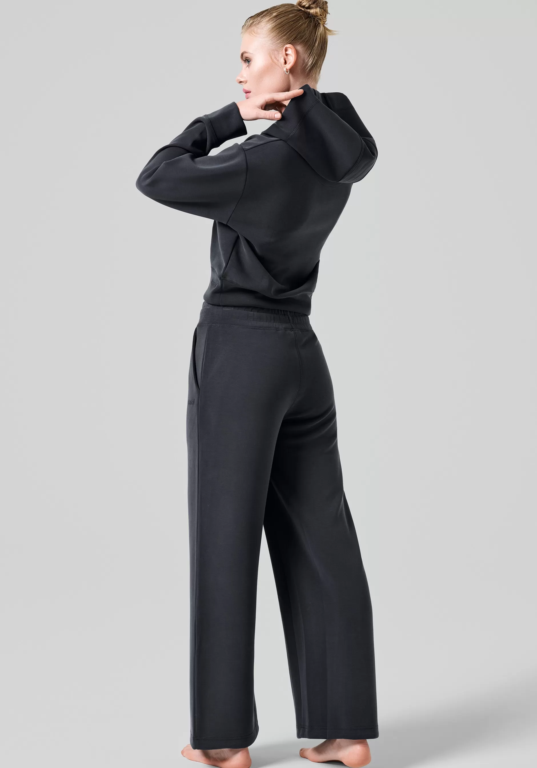 Hot Casall Peachy Straight Leg Jogger - Almost Black