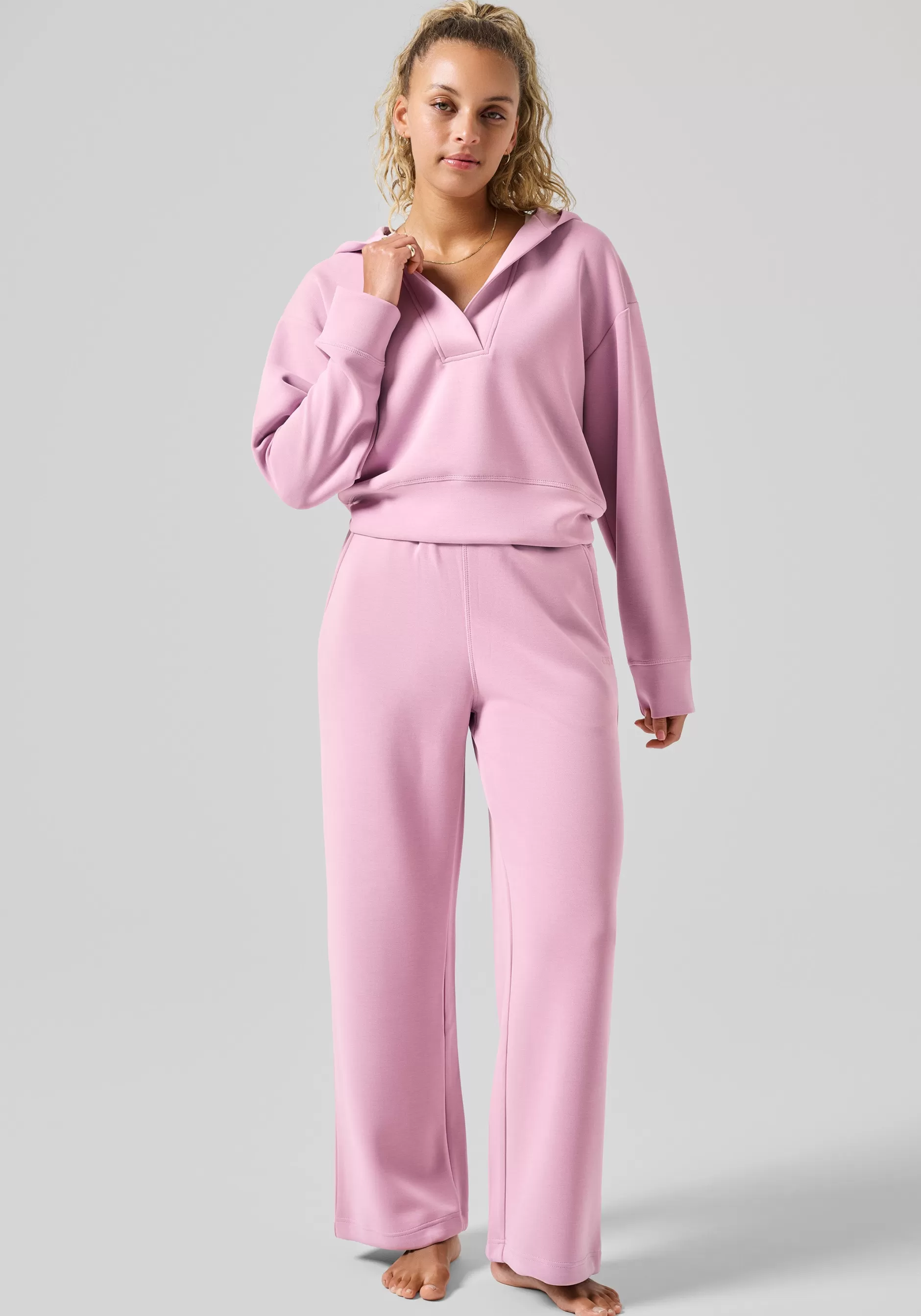 Shop Casall Peachy Straight Leg Jogger - Winter Mauve