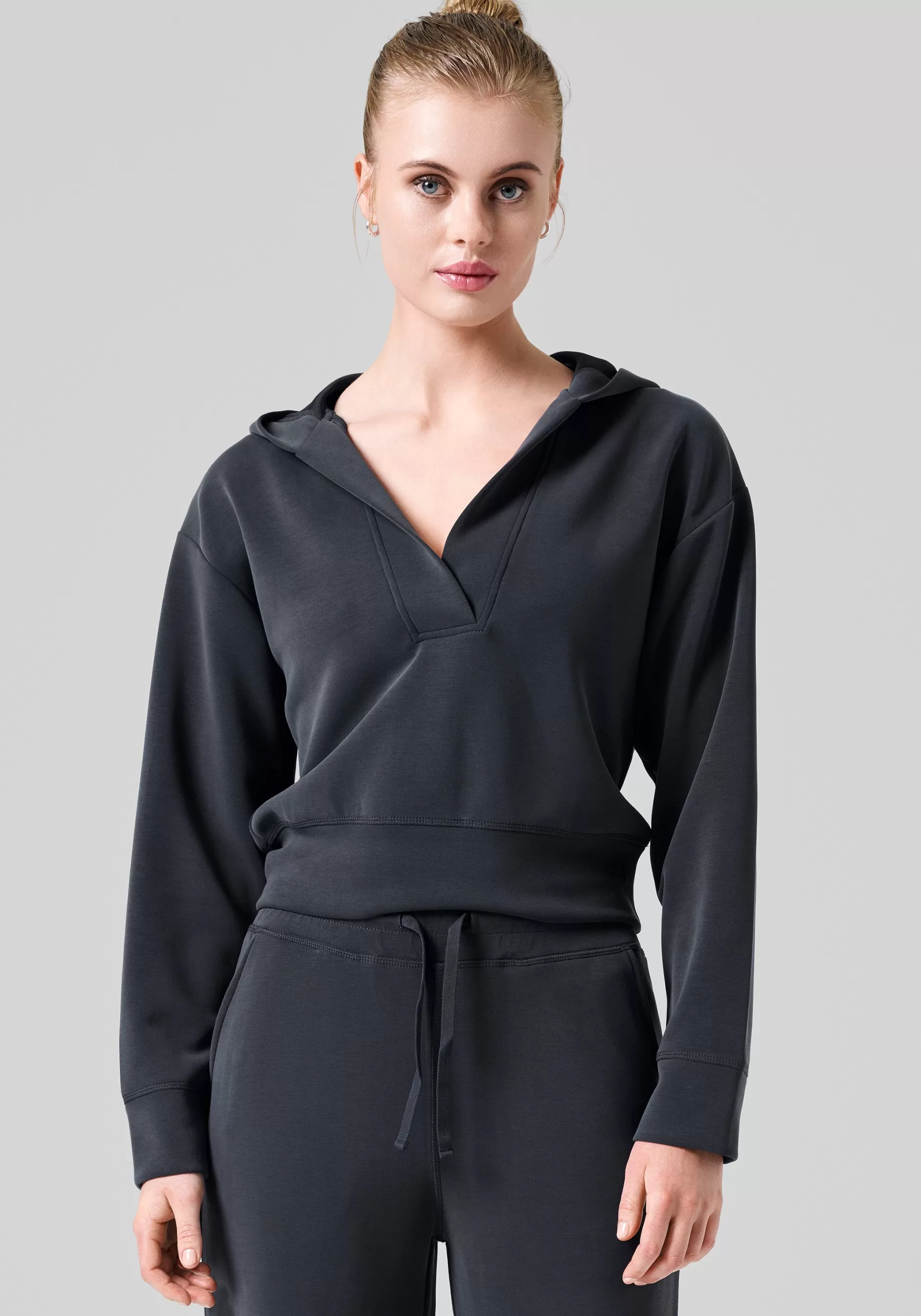Outlet Casall Peachy V-Neck Hoodie - Almost Black